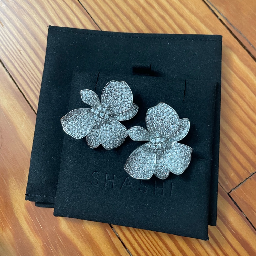 Shashi Eden Earing